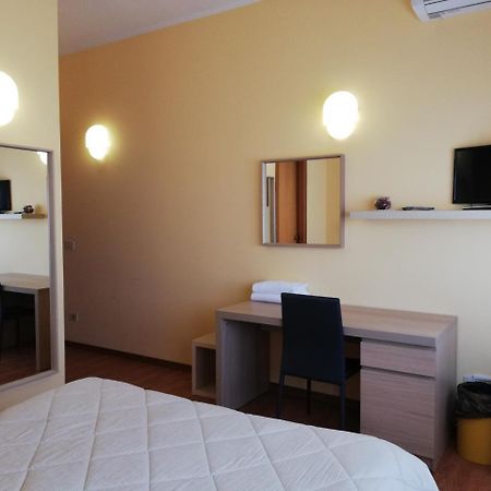 Albergo Roma Lanciano Eksteriør bilde