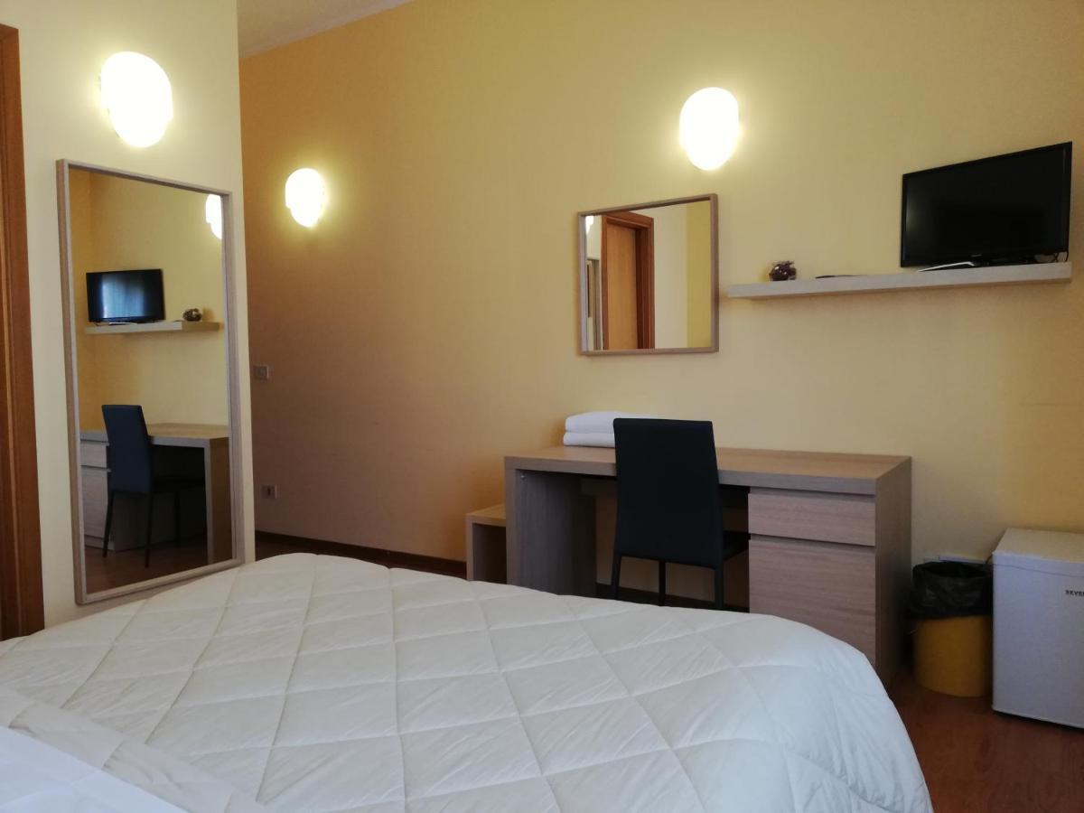 Albergo Roma Lanciano Eksteriør bilde