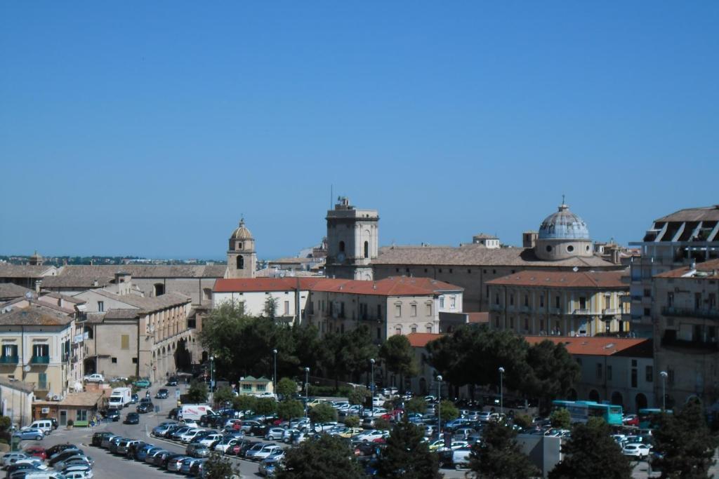 Albergo Roma Lanciano Eksteriør bilde
