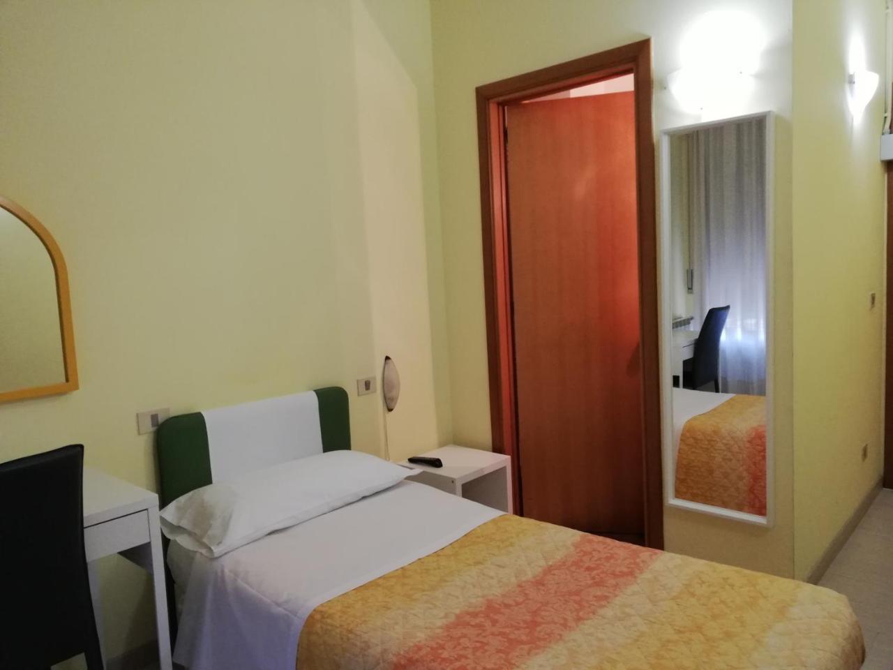 Albergo Roma Lanciano Eksteriør bilde