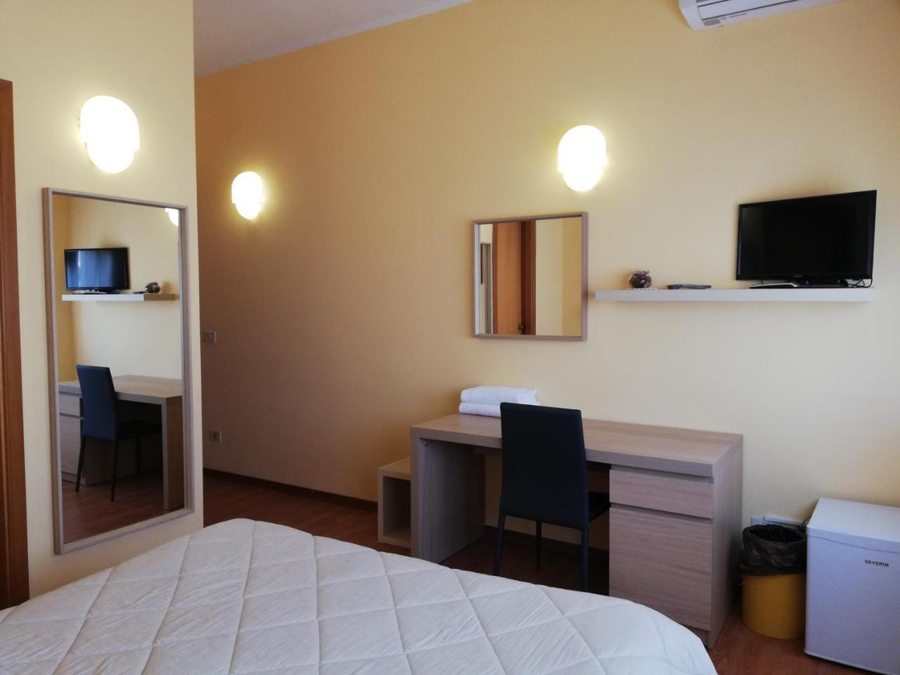 Albergo Roma Lanciano Eksteriør bilde